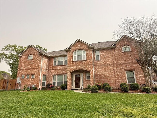 Building Photo - 4027 Park Thicket