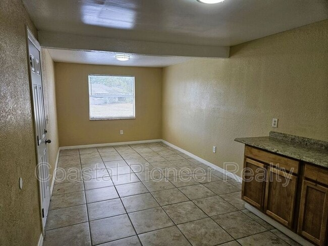 Building Photo - 4431 Atwater Dr