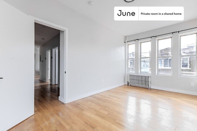 Foto del edificio - Room in Shared 5 bed/2 bath home