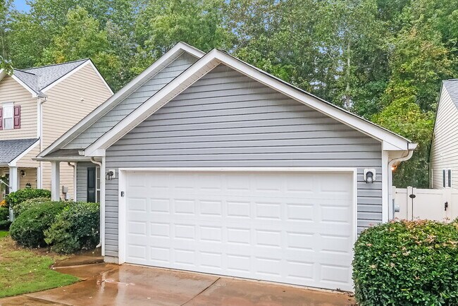 Foto del edificio - 79 Topaz Dr