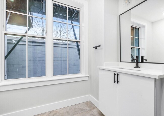 Foto del edificio - 304 Somerville Ave