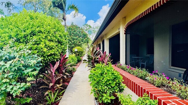 Foto del edificio - 2024 Pine Isle Ln