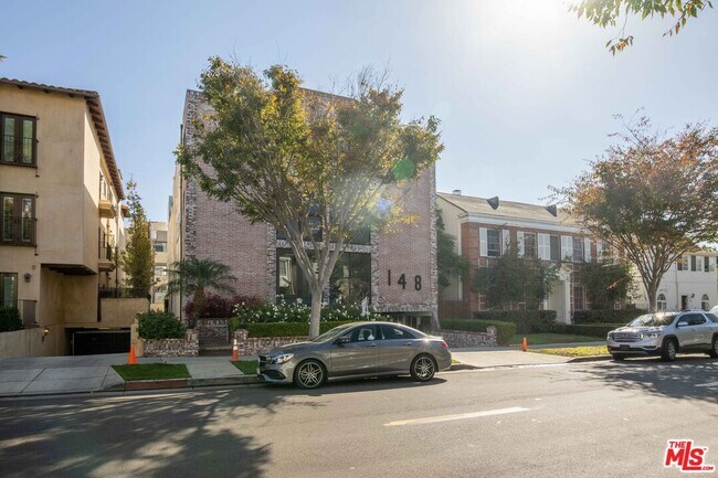 Foto del edificio - 148 S Reeves Dr