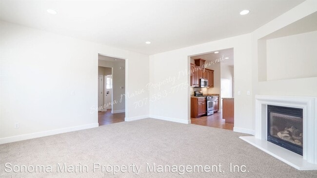 Building Photo - 3 br, 2.5 bath House - 1526 Lance Drive