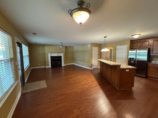 Foto del edificio - Hampton Cove home with EV Plug