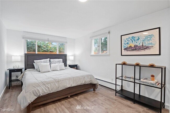 Building Photo - 2 br, 2 bath House - 8144 31st Ave SW