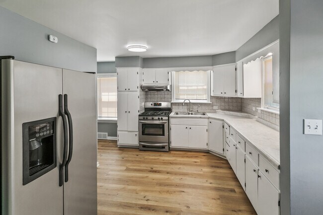 Foto del edificio - 14336 Harrison Ave