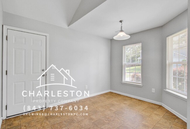 Foto del edificio - 306 Huntington Ct