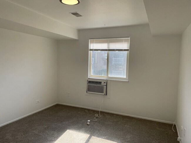 Building Photo - Great South Ogden Condo for rent