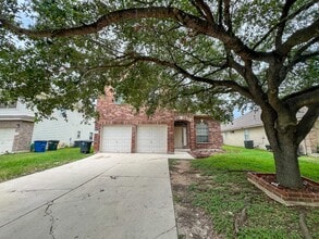 Building Photo - 340 Meadow Park