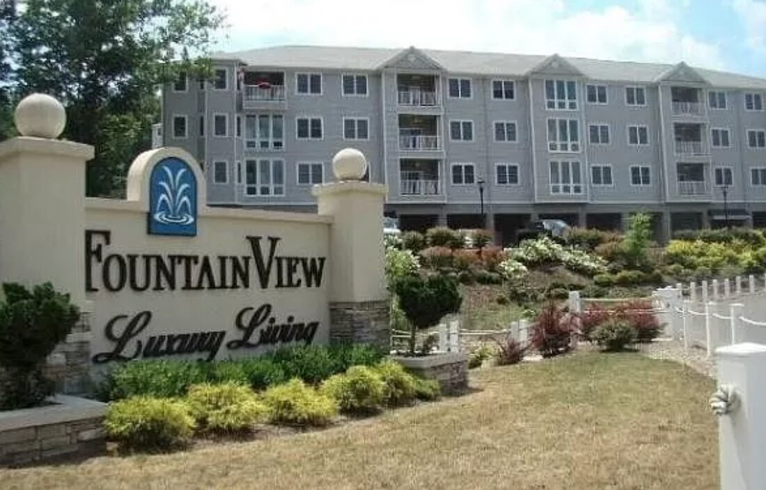 427 Fountain Vw Unit 417, WV 26505 Condo for Rent in