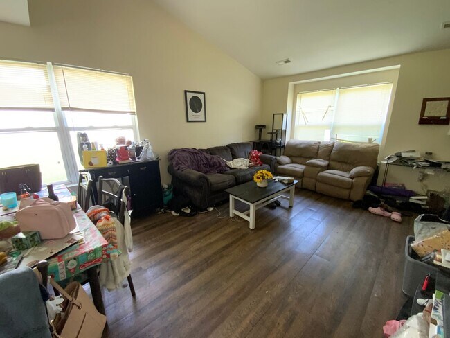 Foto del edificio - 3 Bedroom/2 Bathroom duplex