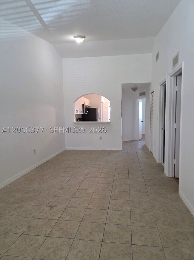 Foto del edificio - 3415 NE 9th Dr