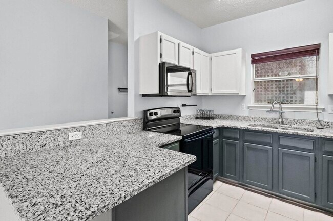 Foto del edificio - 7088 Majestic Blvd