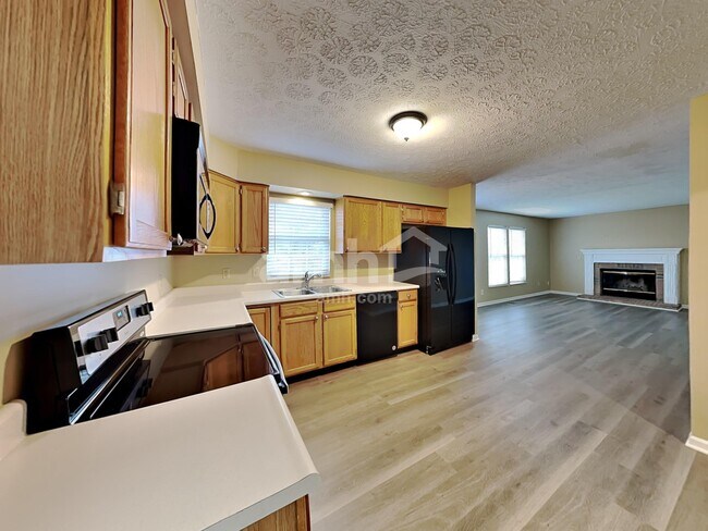 Foto del edificio - 4626 Laurel View Dr