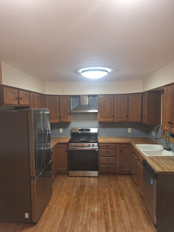 Building Photo - 2114 Huntington Rd