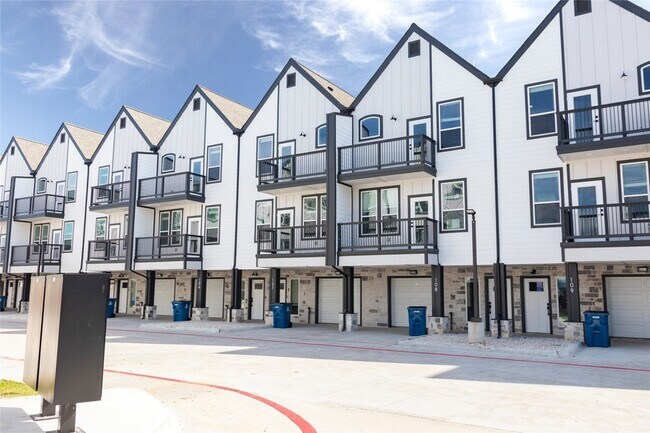 Foto del edificio - 2519 Washington Street Unit 207