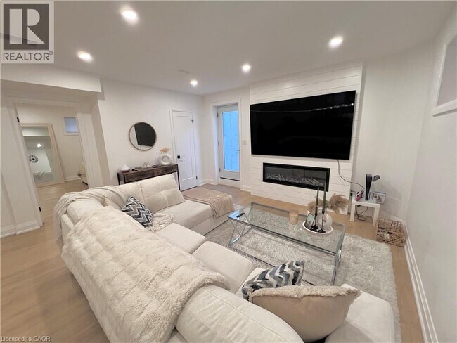 Photo du bâtiment - 31 Colin Crescent