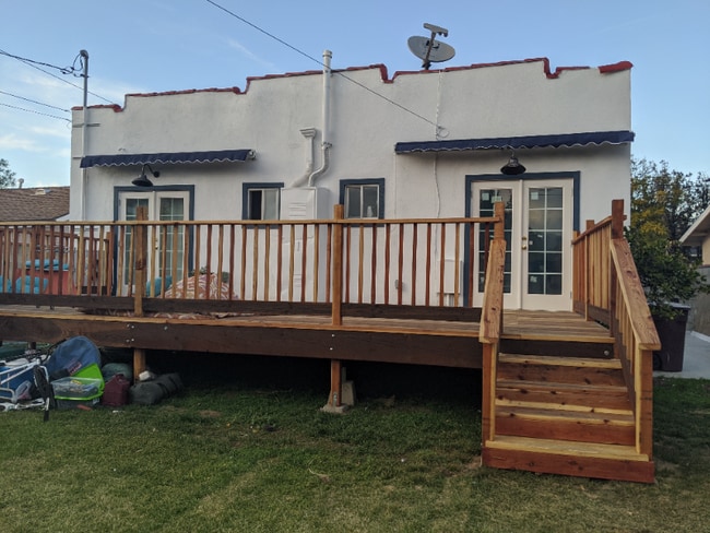 Building Photo - 1122 E Harvard St