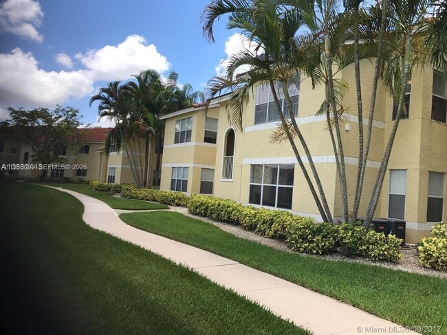 Foto del edificio - 595 Vista Isles Dr