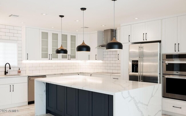 Foto del edificio - 6929 E Mariposa Dr