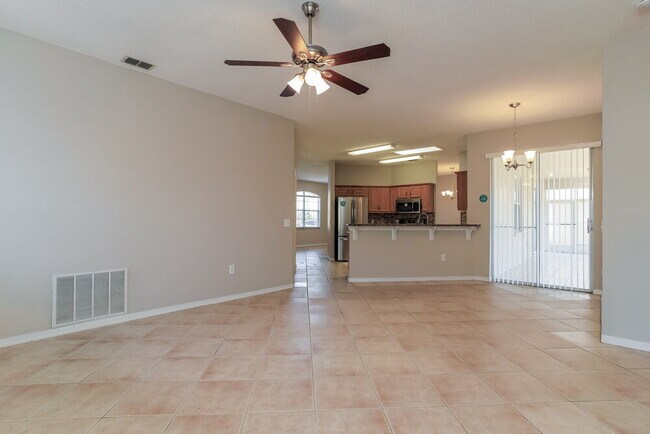 Foto del edificio - 55 Alicante Ct