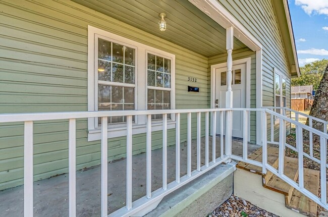 Building Photo - Newly Remodeled 2BD 1BA Home in Waco