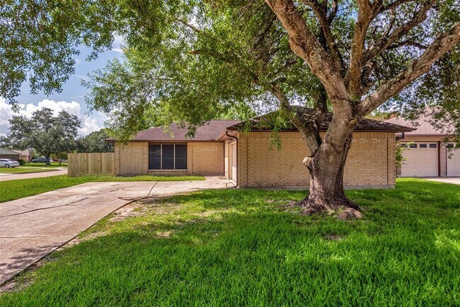 Foto del edificio - 2779 Forest Point Dr