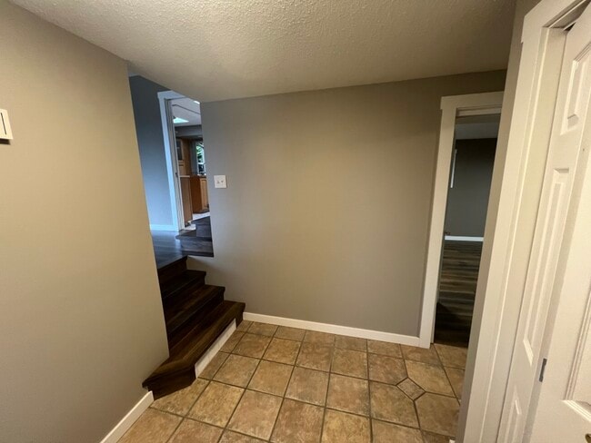 Building Photo - 1652 King John Way