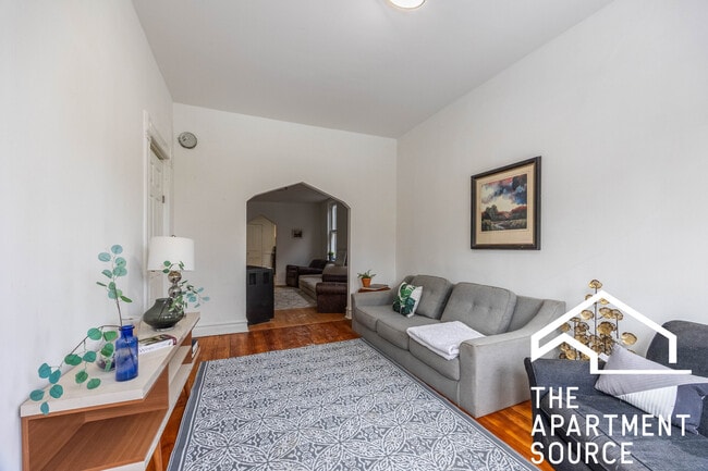 Foto del edificio - 1626 N Fairfield Ave