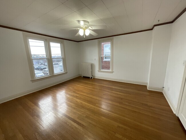 Foto del edificio - 218 W Middle St