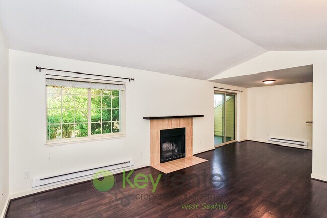 Building Photo - Live Easy in This Stylish 2-Bedroom with I...