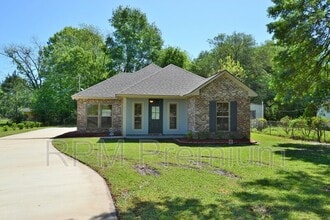 Building Photo - 4836 Rollins Rd