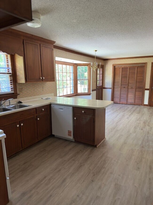 Foto del edificio - 1505 Homestead Rd