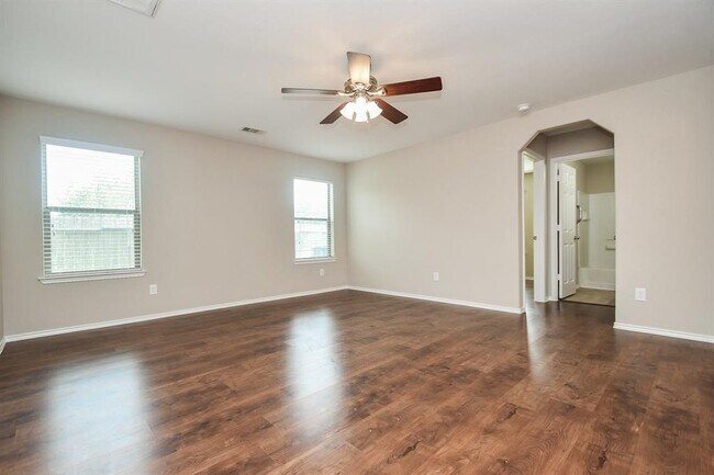 Building Photo - 1646 Perennial Ln