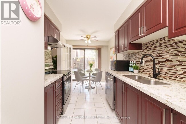 Photo du bâtiment - 20 Croach Crescent