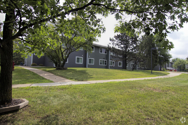 Building Photo - Mountain Manor Apartments