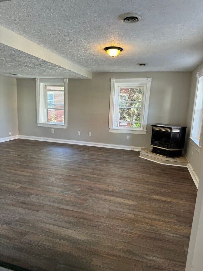 Building Photo - Single Family House located on East Water ...