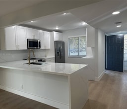 Building Photo - 16561 Blatt Blvd