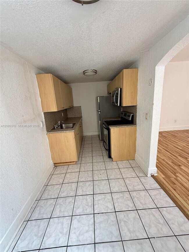 Foto del edificio - 1319 Meridian Ave