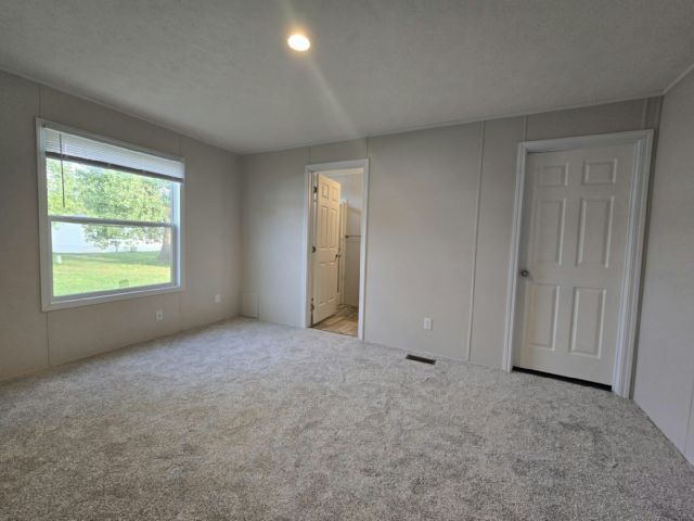 Building Photo - 925 Hamlet Cir