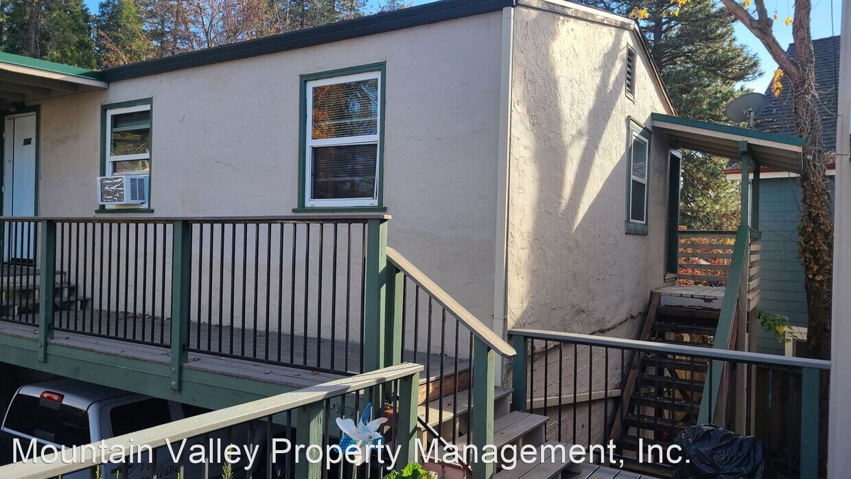 Foto principal - 1 br, 1 bath House - 102 Mainhart Drive