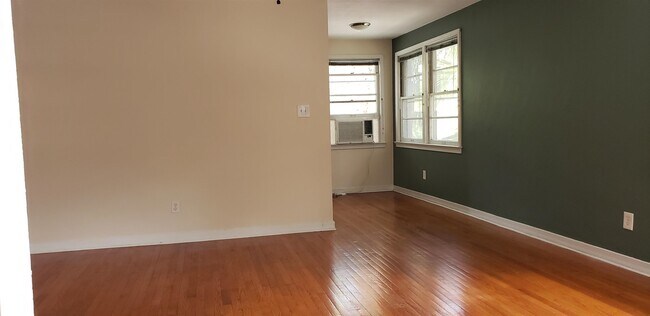 Building Photo - 55 Riberia St