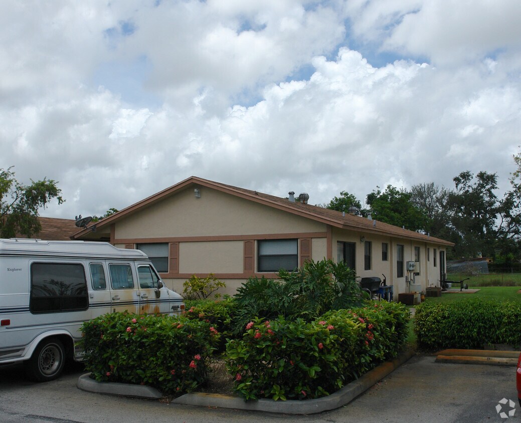 Foto del edificio - 5619 Mckinley St