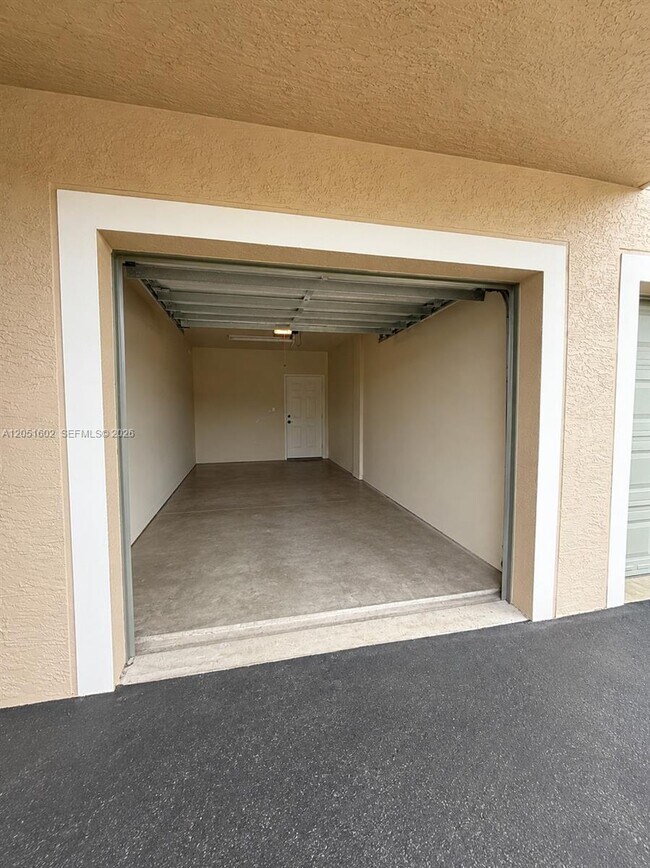 Foto del edificio - 6466 Emerald Dunes Dr