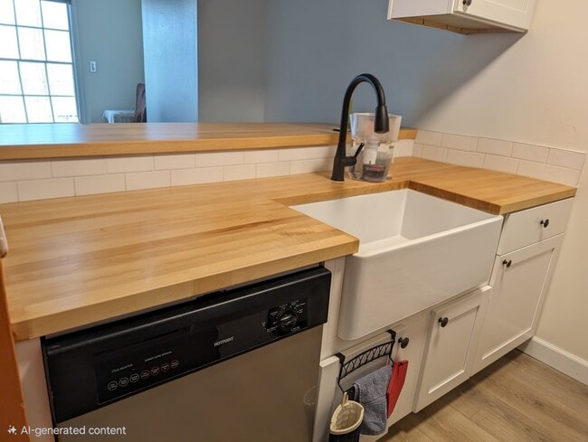 Foto del edificio - 3259 Bramson Pl