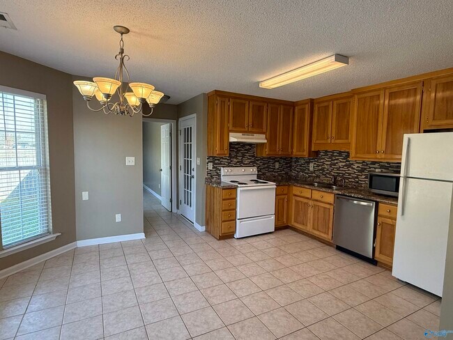 Building Photo - 12875 Marble Dr