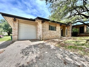 Building Photo - 8711 Westover Club Dr