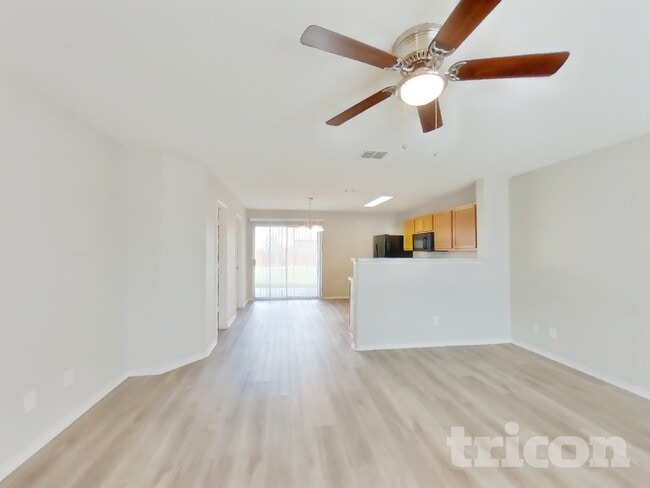 Foto del edificio - 7715 Shining Glow