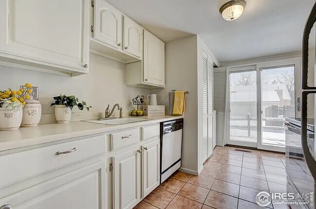 Foto del edificio - Cozy 2 Bedroom Townhome in West Fort Collins